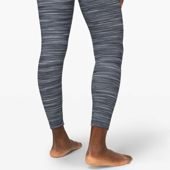 Lululemon Align leggings sz 6. 25” Heathered Black/White. No flaws! - Picture 5 of 6